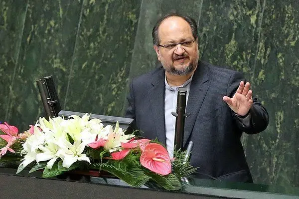  استعفای «شریعتمداری» شایعه است