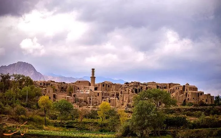 سفر از خرانق تا طبیعت نمکی در پرس تی‌وی 

