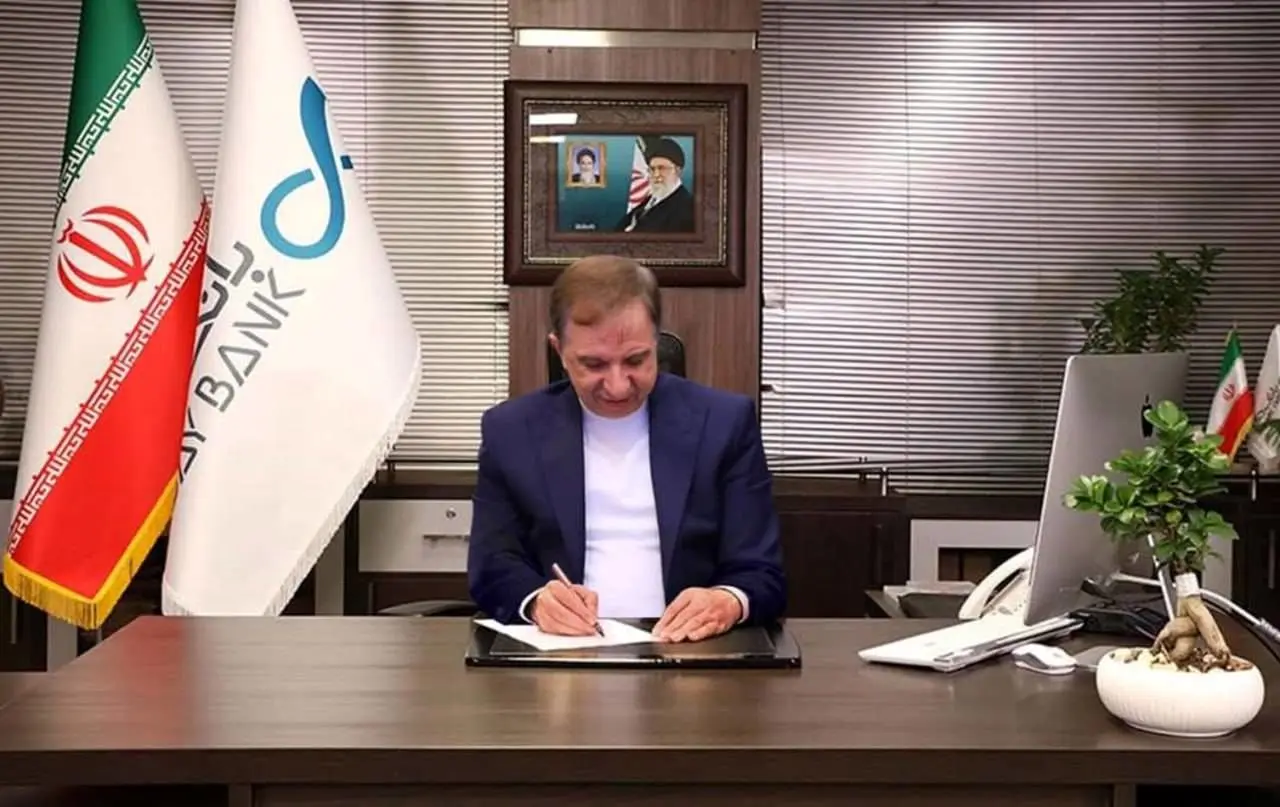 پیام تبریک دکتر برات کریمی به مناسبت فرارسیدن ایام‌الله دهه فجر

