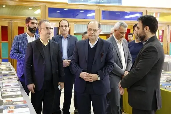 برپایی نمایشگاه بزرگ کتاب به همراه اهدا 40 هزار بن خرید کتاب به دانش آموزان شهرستان بندرماهشهر
