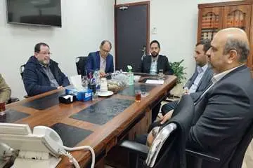 بمناسبت روز جانباز از جانبازان شرکت نفت مناطق مرکزی ایران تجلیل شد