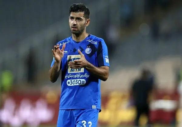 منتظری: نیازی به بازوبند کاپیتانی ندارم/باشگاه استقلال آخر فصل من را نمی خواست