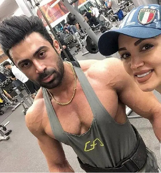 بازیگر زن ایرانی و همسرش در باشگاه بدنسازی+عکس