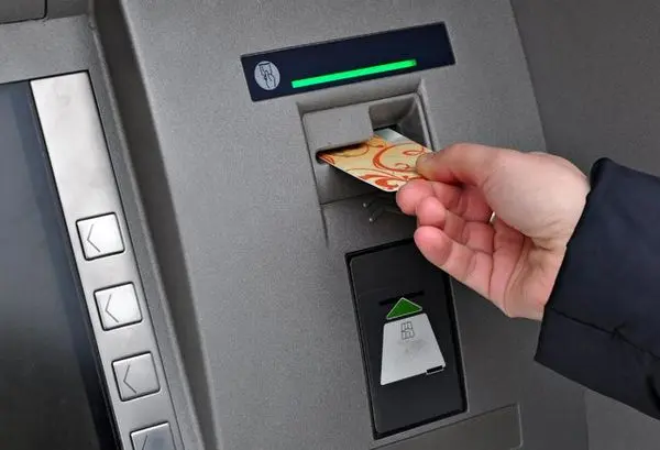 امسال چقدر دستگاه کارتخوان وارد شد؟