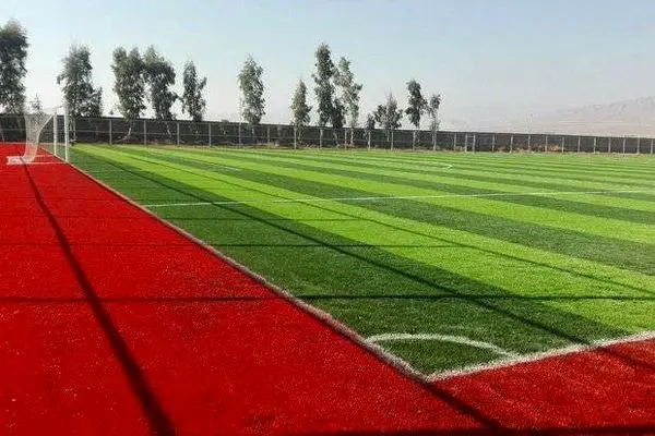 بهره برداری بیش از ۳۵۰۰ مترمربع چمن مصنوعی در منطقه ۲۲