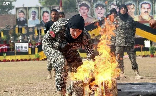 زنان کماندوی ارتش +عکس