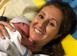 زایمان یک زن در رستوران! + عکس