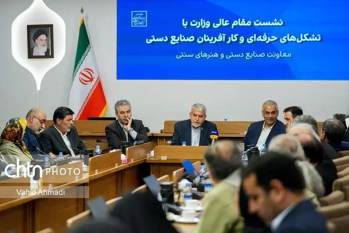 سیاست اصلی دولت چهاردهم در شرایط جنگی حفظ اشتغال و تدوام تولید است