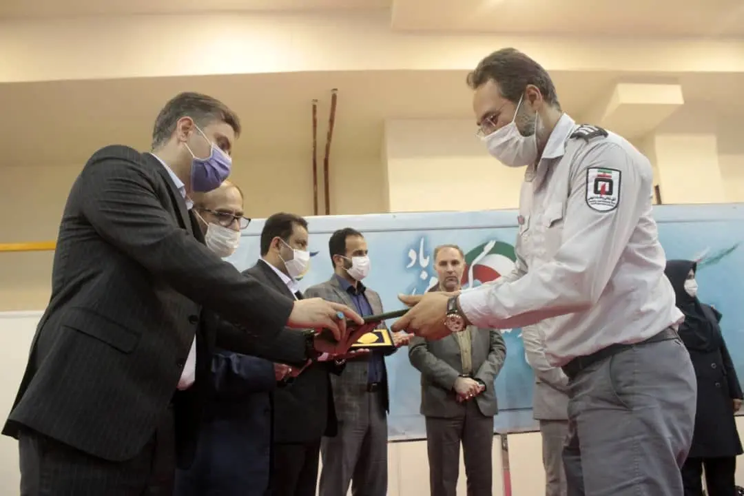 از آتش نشانان منطقه آزاد انزلی تجلیل به عمل آمد

