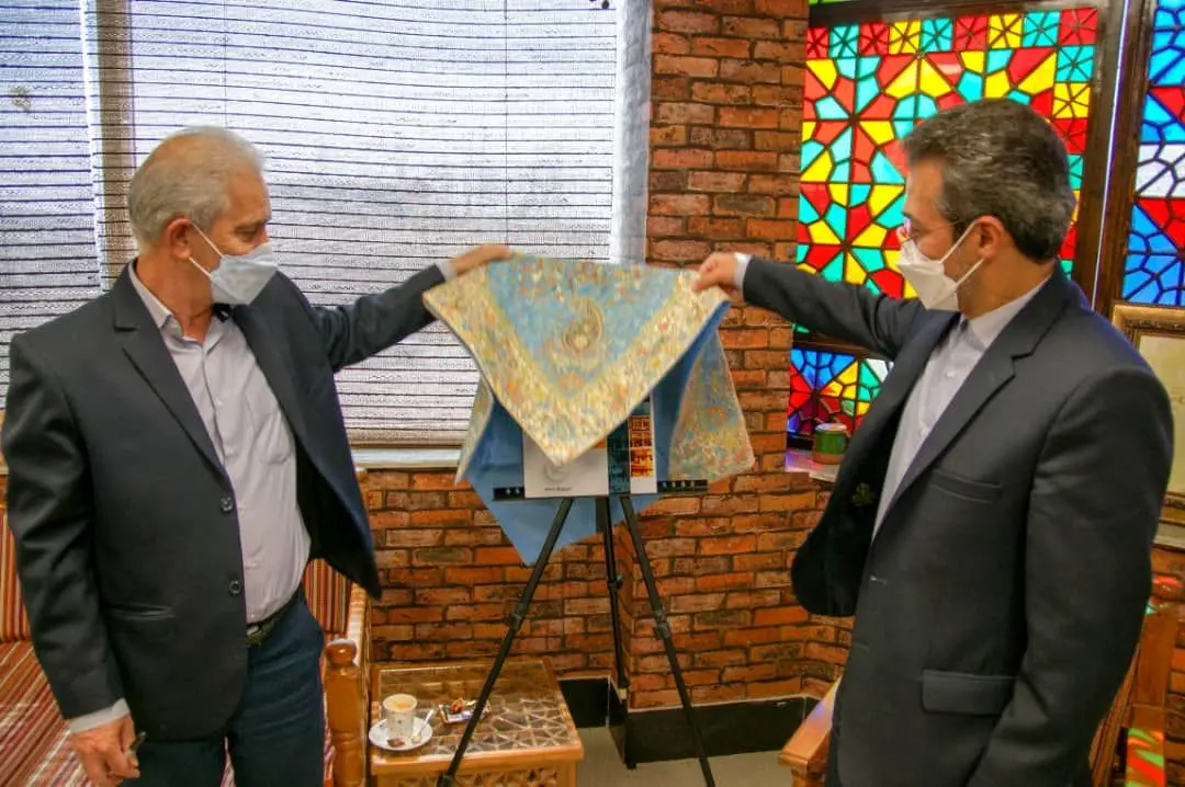 رونمایی از دو اثر شرکت فجر انرژی به مناسبت روز روابط عمومی و ارتباطات
