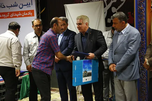 آیین شب خاطره و تجلیل از خانواده شهدای گروه سایپا