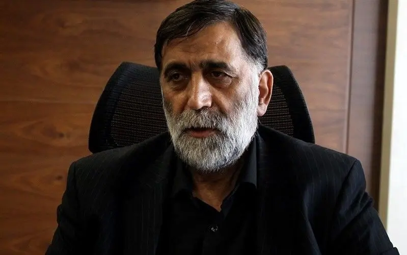 آجورلو: منصفانه نیست که زمین فوتبال نداشته باشیم