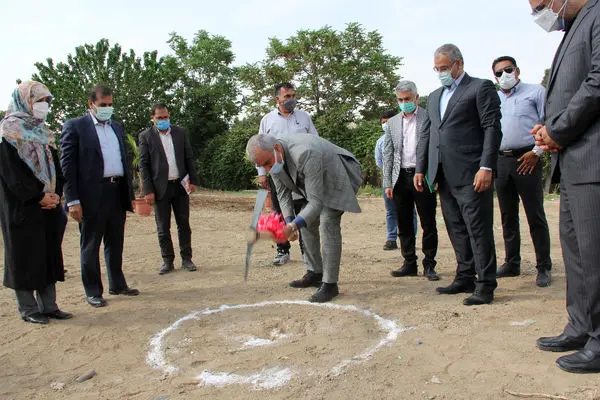 آیین کلنگ زنی اولین مددسرای فرا منطقه ای شهر تهران در منطقه 4