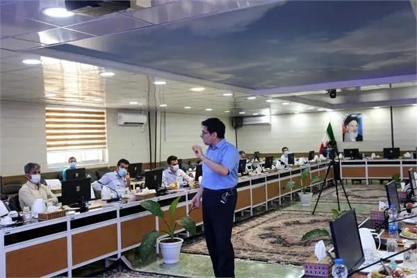 نقشآفرینی شرکتها در توسعه اقتصاد ملّی با بهرهگیری از نیروی انسانی متخصص