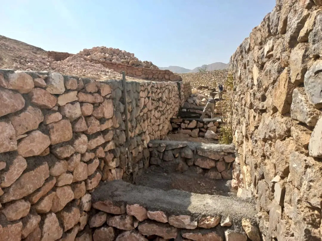 پایان مرمت دیوار چینی مسیل آتشکده تاریخی آتشکوه محلات  

