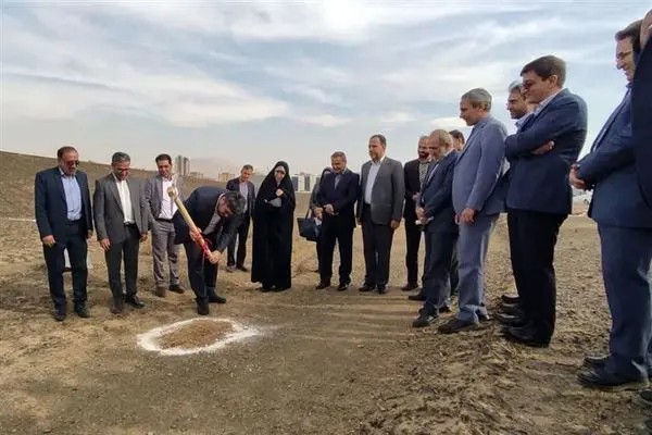 امضای تفاهمنامه و کلنگزنی بیمارستان ۵۰۰ تختخوابی تأمیناجتماعی در اصفهان