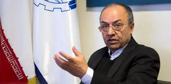 نرخ واقعی دلار ۸۰۰۰ تومان است