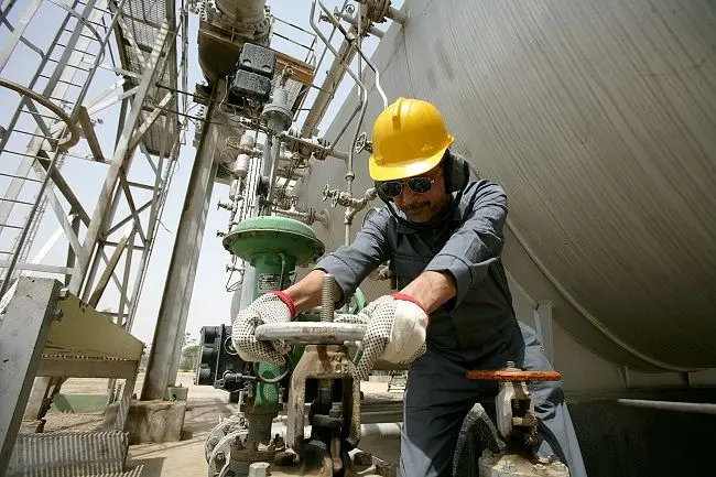 اتخاذ تدابیر وکنترل های بهداشتی _درمانی برای کارکنان اقماری شرکت آغاجاری


