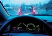 ۶ نکته برای رانندگی ایمن در روزهای بارانی+اینفوگرافیک