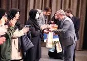 جشن ویژه روز زن و مادر برای ۳۵۰ نفر از بانوان شاغل در شهرداری منطقه ۴ برگزار شد