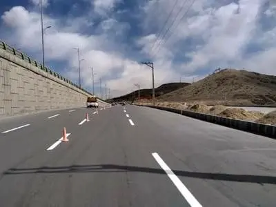 خط کشی 140 کیلومتر از معابر شهری اراک

