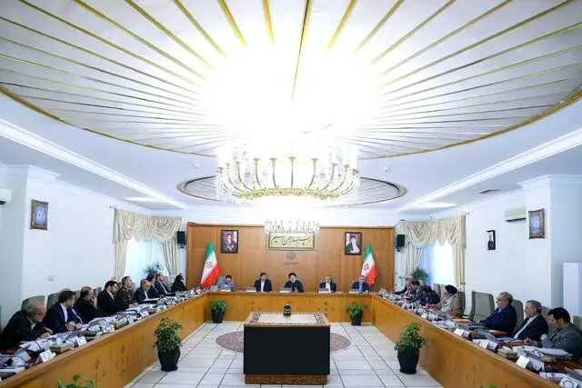 رئیسی: دستگاه‌ها در تعیین تعرفه کالا و خدمات با ستاد تنظیم بازار هماهنگ باشند

