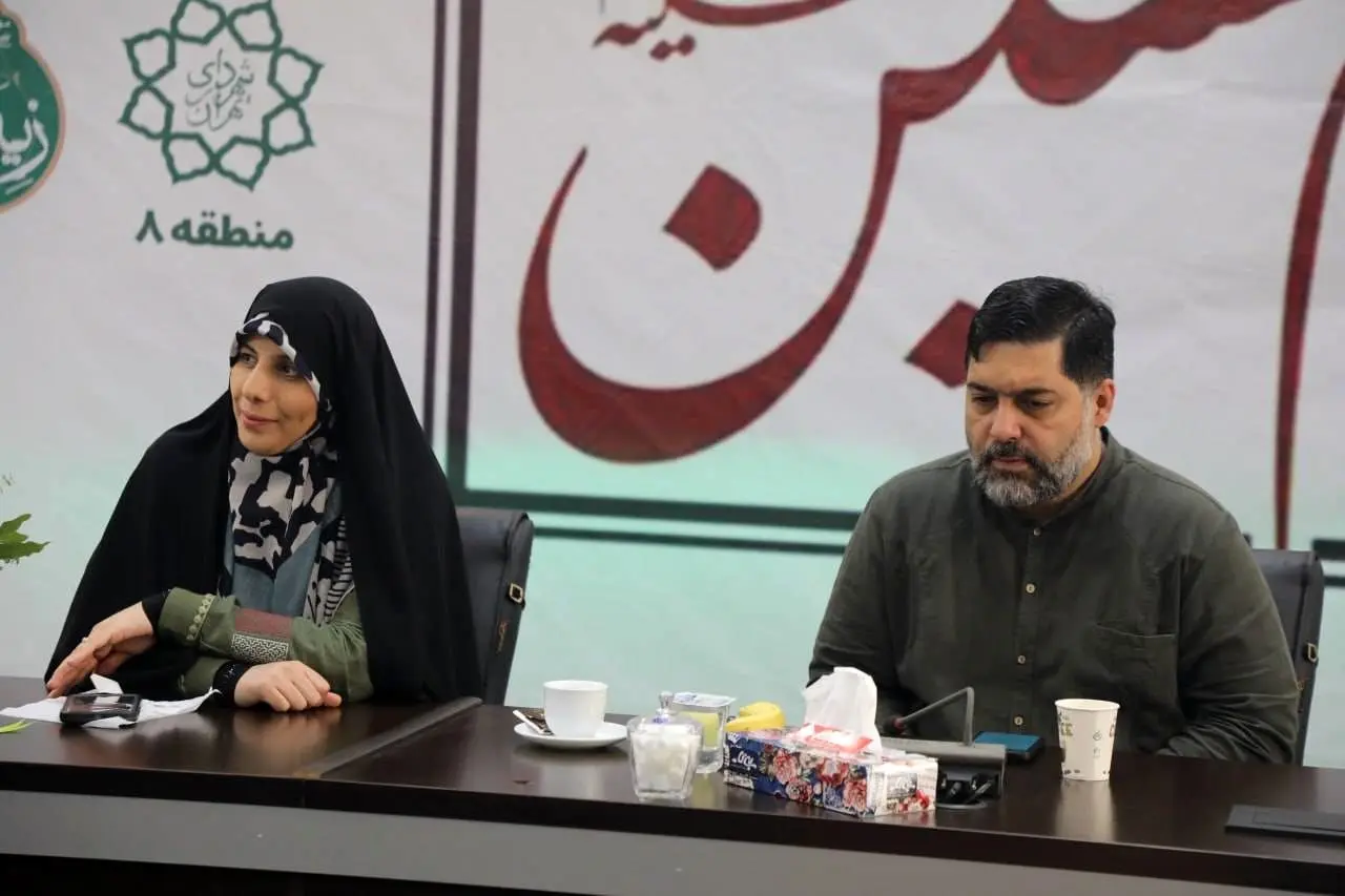 آئین تقدیر از خادمین حسینی موکب زینبیه منطقه۸ برگزار شد 