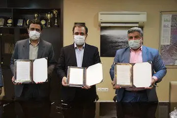 انعقاد تفاهم نامه آموزش کارگران حرفه ساختمان استان قم 

