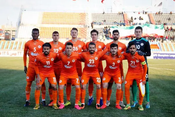 تداوم اعتصاب شاگردان علی دایی