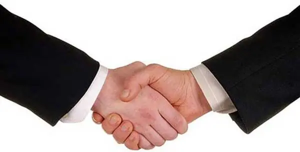 وقتی نحوه دست دادن رازهای مغزتان را لو می دهد!