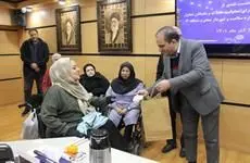 از دبیران کانون افراد دارای معلولیت و نخبگان شمال شرق تهران تقدیر شد 