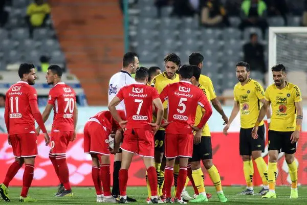 سرپرست سپاهان: قرار نبود کسی بالای سر هواداران ما بنشیند/اولین سنگ از طرف پرسپولیسی ها پرتاب شد