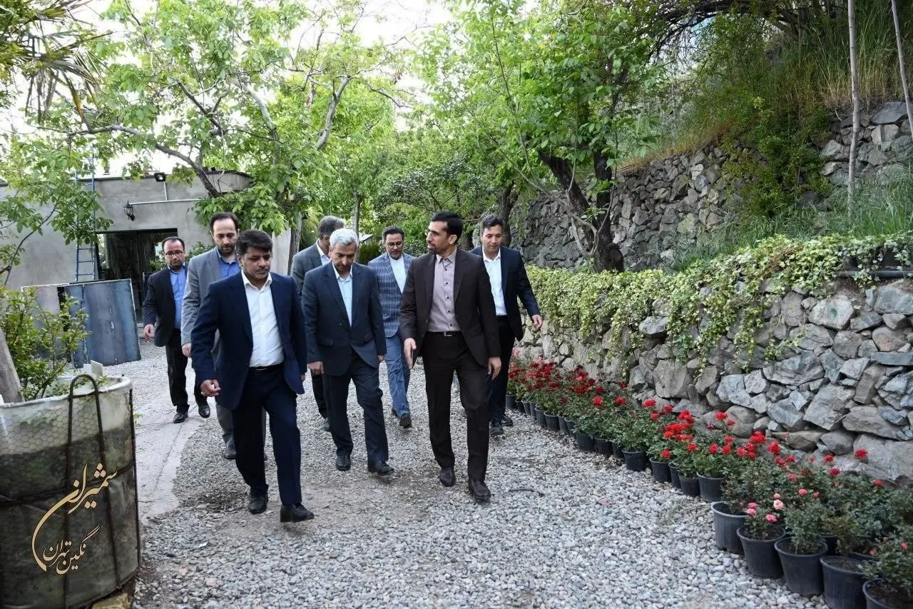 بازدیدشهردار منطقه یک از باغ زعفران و مجموعه پارسیان جماران
