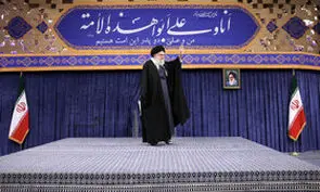 رهبر انقلاب: همگی سعی کنیم اتصال و انسجام ملی را که بسیار با ارزش و قیمتی است، حفظ کنیم