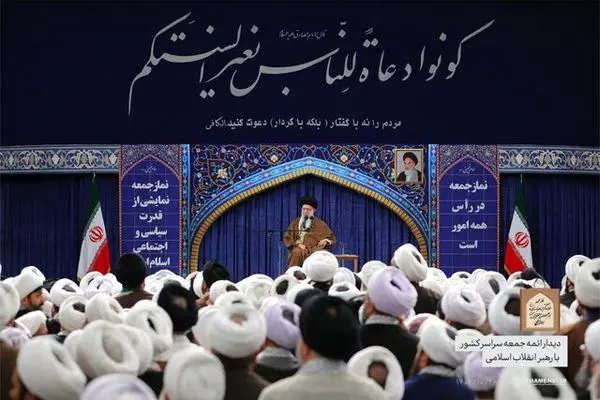 ائمه جمعه با رهبر انقلاب دیدار کردند