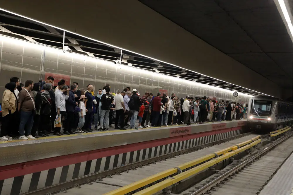 مترو تهران فردا برای شرکت کنندگان در مراسم نیمه شعبان و جشن انقلاب رایگان شد