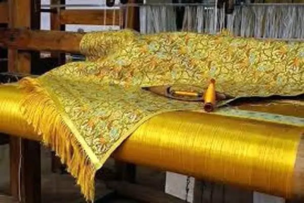 هنر زریبافی و جاذبههای خورهه و نیمور