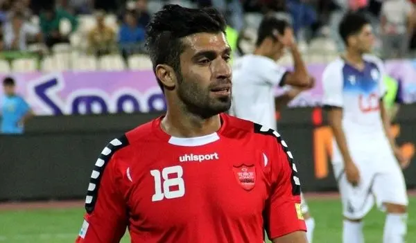 بازیکن سابق پرسپولیس: ۴ جام از دست رفت تا یک نفر کاپیتان شود!