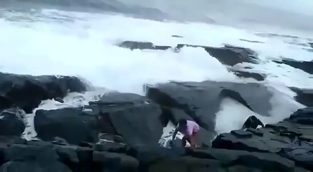 
وسوسه سلفی گرفتن، پسر جوان را به کام مرگ کشاند + عکس
