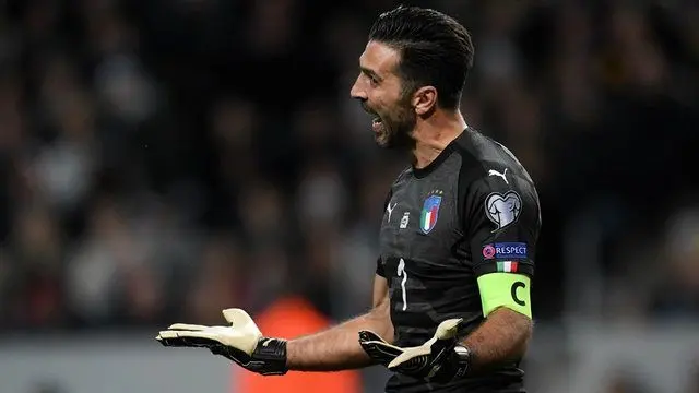 او به جای قلب، یک مشت اشغال در سینه دارد!