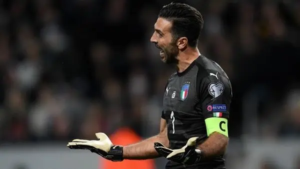 او به جای قلب، یک مشت اشغال در سینه دارد!