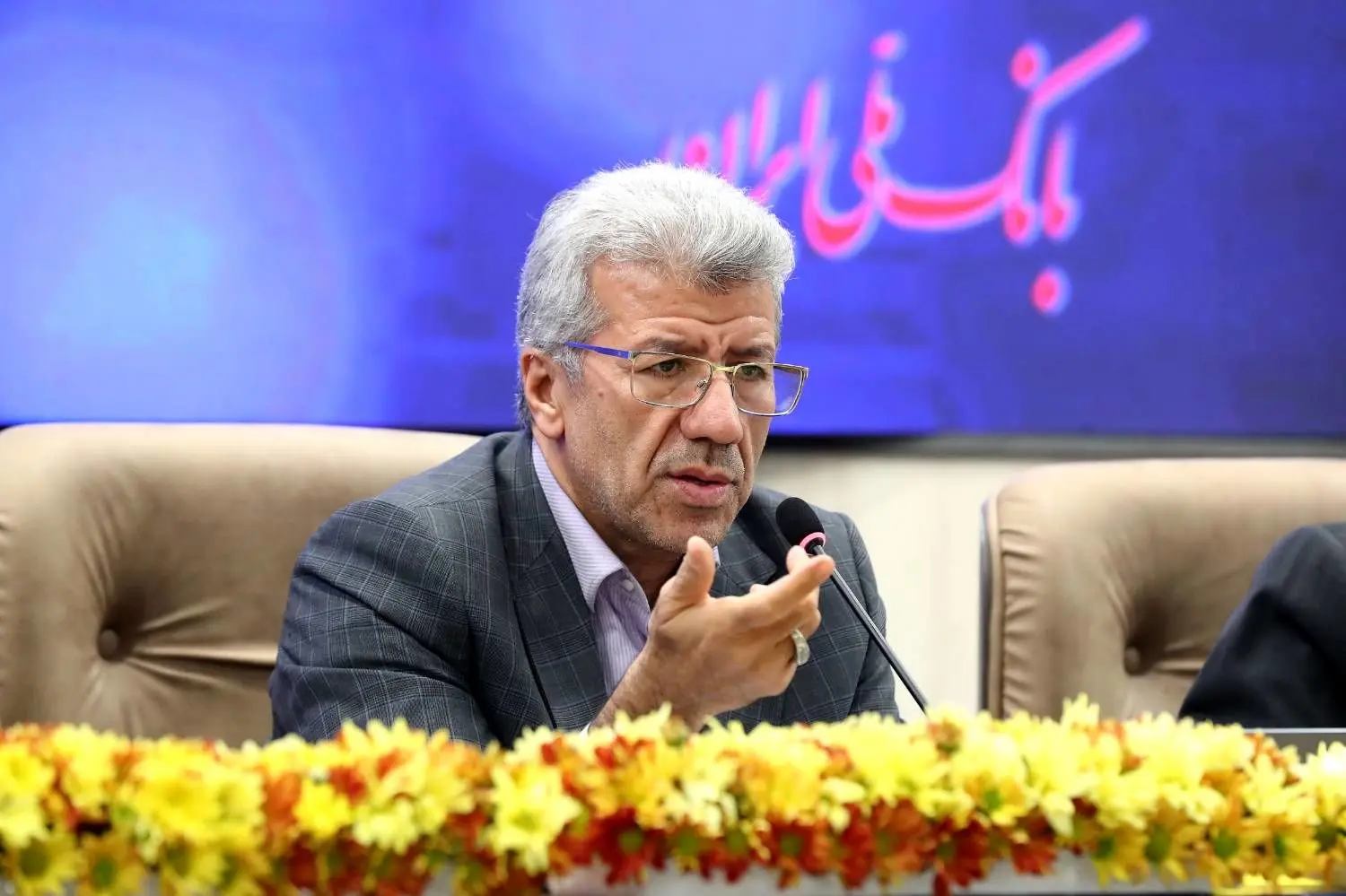 تاکید مدیران ارشد بانک ملی ایران بر لزوم توجه بیشتر به برنامه ریزی منسجم و دقیق برای تحقق اهداف پیش رو

