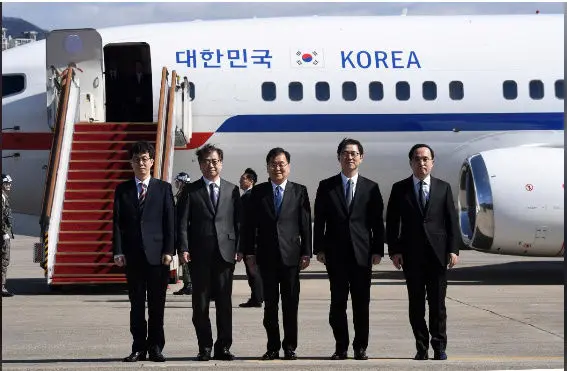 هیات ۱۰ نفره کره جنوبی عازم کره شمالی شد