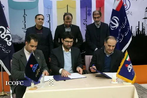 امضای تفاهم نامه سه جانبه بین شرکت نفت مناطق مرکزی، وزارت نفت ویک شرکت حوزه نانوفناوری