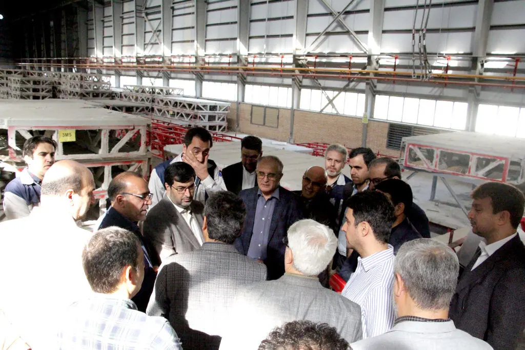 بازدید مدیر عامل گروه سرمایه‌گذاری غدیر از کارخانه صنعتی‌سازی ساختمان

