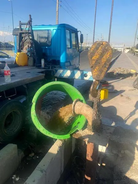 آغاز عملیات لایروبی و کف شکنی چاه های آب خام فضای سبز منطقه 19