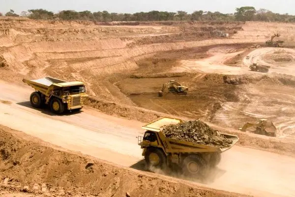 لزوم استفاده از توان بخش خصوصی در حوزه معدن