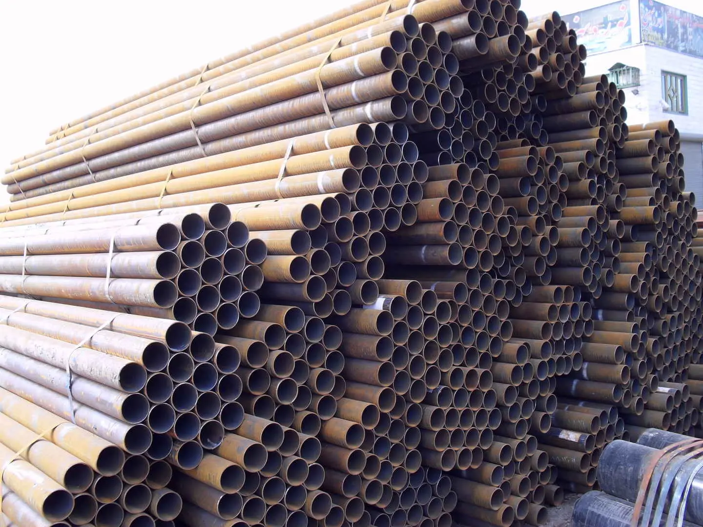 چرا قیمت لوله گاز در سایت فروش آهن مختلف، متفاوت است؟