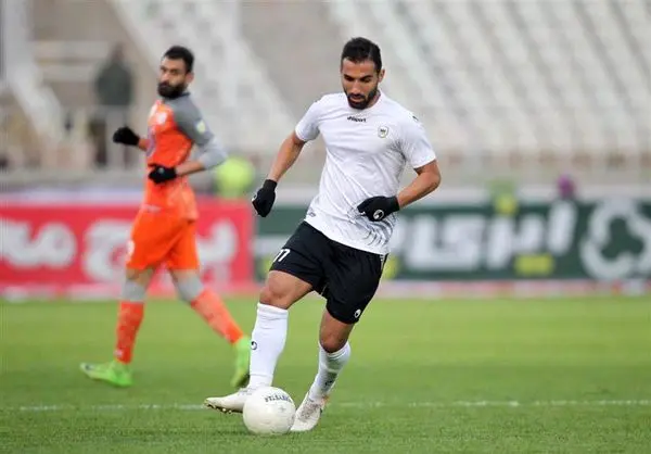 بارانی از شاهین شهرداری بوشهر جدا شد