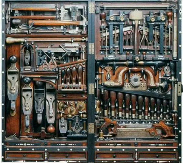 بزرگترین جعبه ابزار نجاری تاریخ+عکس